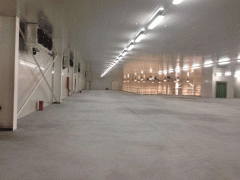 批发市场打算建造一个10万吨冷冻库，需要多少资金