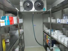 300立方米2-8℃医药试剂冷库安装，医药冷库建设